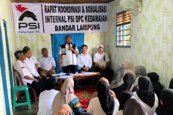 Publik Pertanyakan Bustami Zainudin anggota DPD atau anggota Partai PSI.